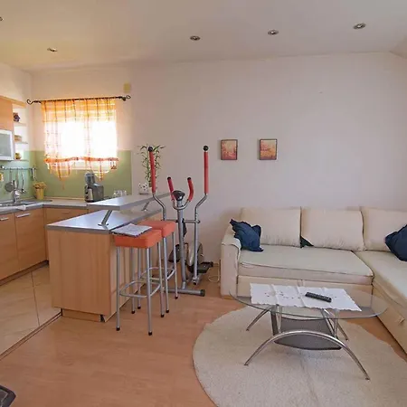 In 35946 Apartment
